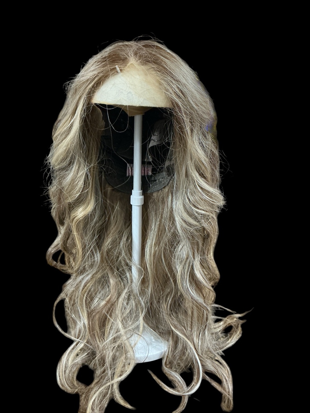 CSC Arden. Blonde Long Wavy Women's Wig - Natural Blonde Hair